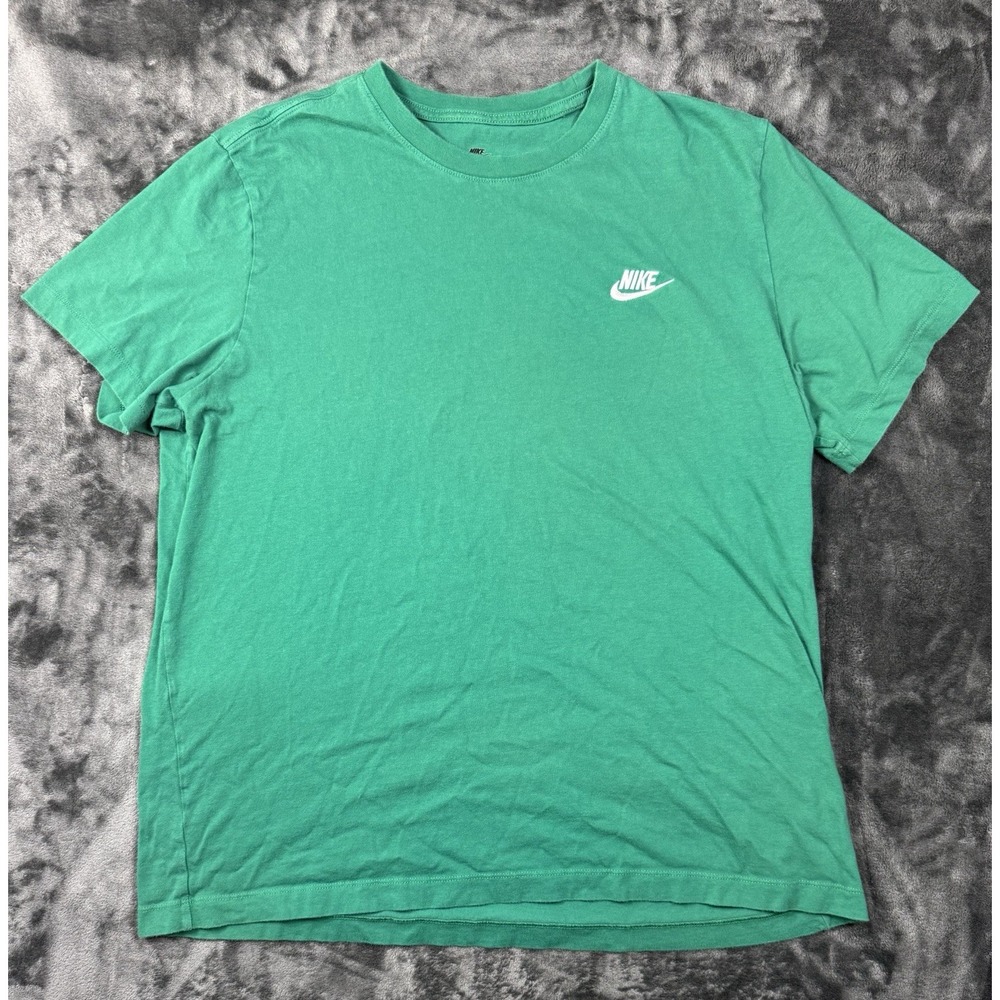 Nike Mens XL Green T Shirt White Swoosh Logo Short Sleeve Cotton Tee